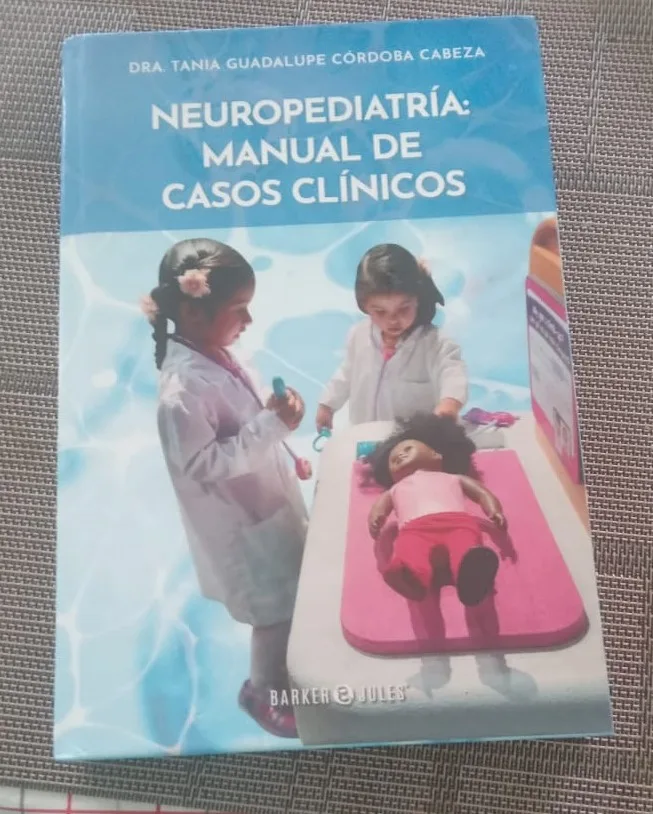 Fotografía relacionada con Dos libros de texto publicados
